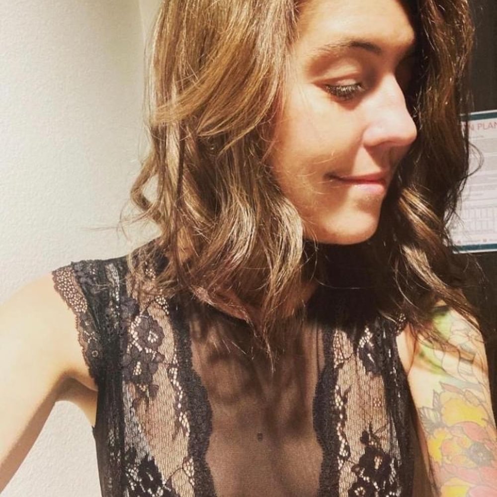 Meet your Posher, Alexandra
